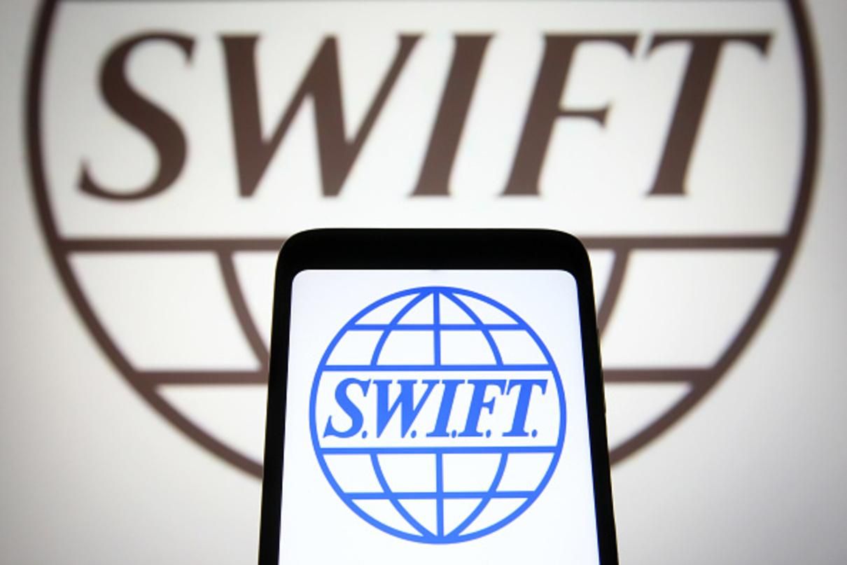 "Де-факто невозможно": Россия не верит в отключение от SWIFT "Де-факто невозможно": Россия не верит в отключение от SWIFT