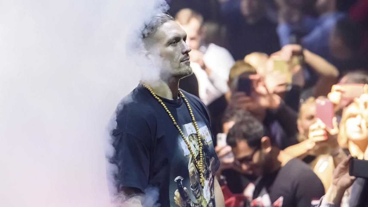 Промоутер Усика підтвердив переговори з Ф'юрі про бій за всі титули у важкій вазі