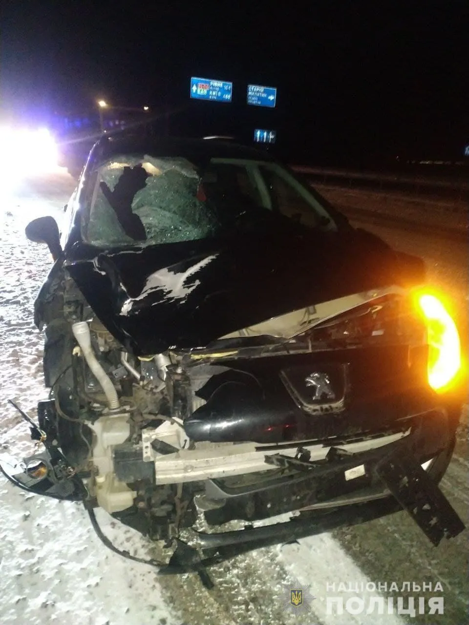 На трасі Київ – Чоп Peugeot на смерть збив львів'янку на пішохідному переході На трасі Київ – Чоп Peugeot на смерть збив львів'янку на пішохідному переході