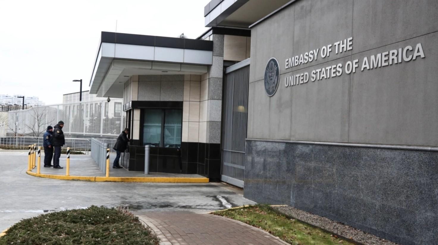 Никакой причины для паники нет, – советник посольства США объяснил эвакуацию дипломатов
