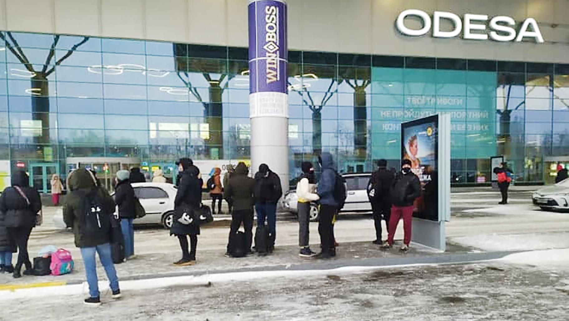 Неизвестные заминировали одесский аэропорт: какие рейсы отменены Неизвестные заминировали одесский аэропорт: какие рейсы отменены