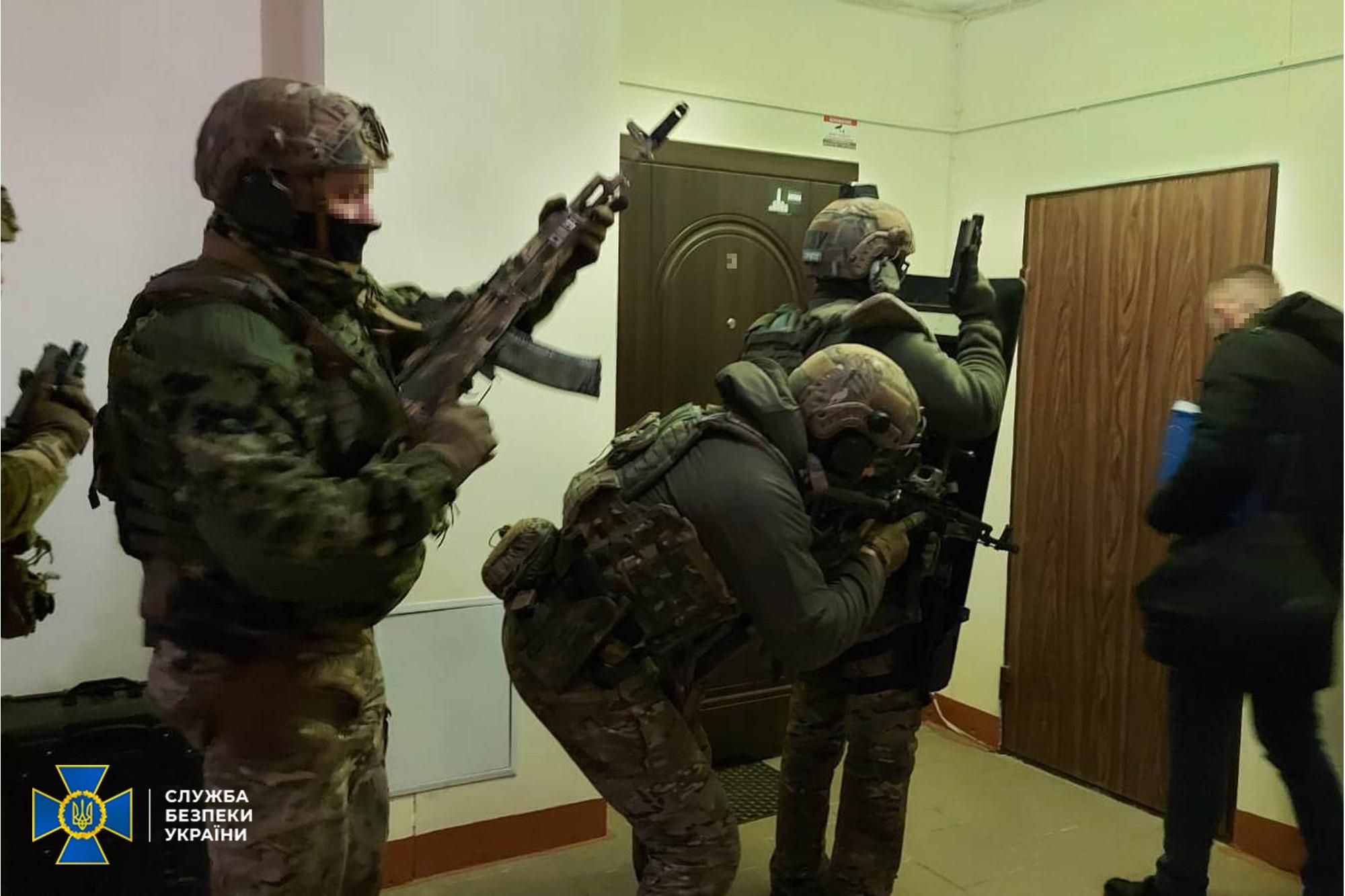 Готовили нападения в приграничных регионах: СБУ обезвредила контролируемую Россией банду