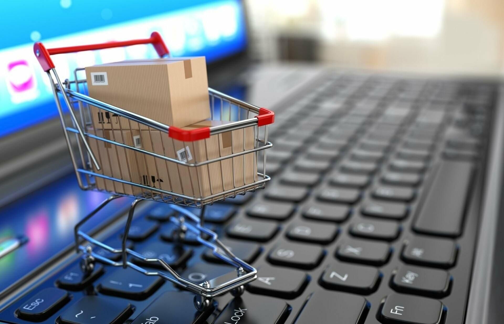 Рада увеличила лимит налогообложения на интернет-покупки за рубежом: сколько придется платить Рада увеличила лимит налогообложения на интернет-покупки за рубежом: сколько придется платить