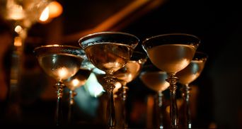 Забули про нейтральність: чому зростає популярність преміум-алкоголю