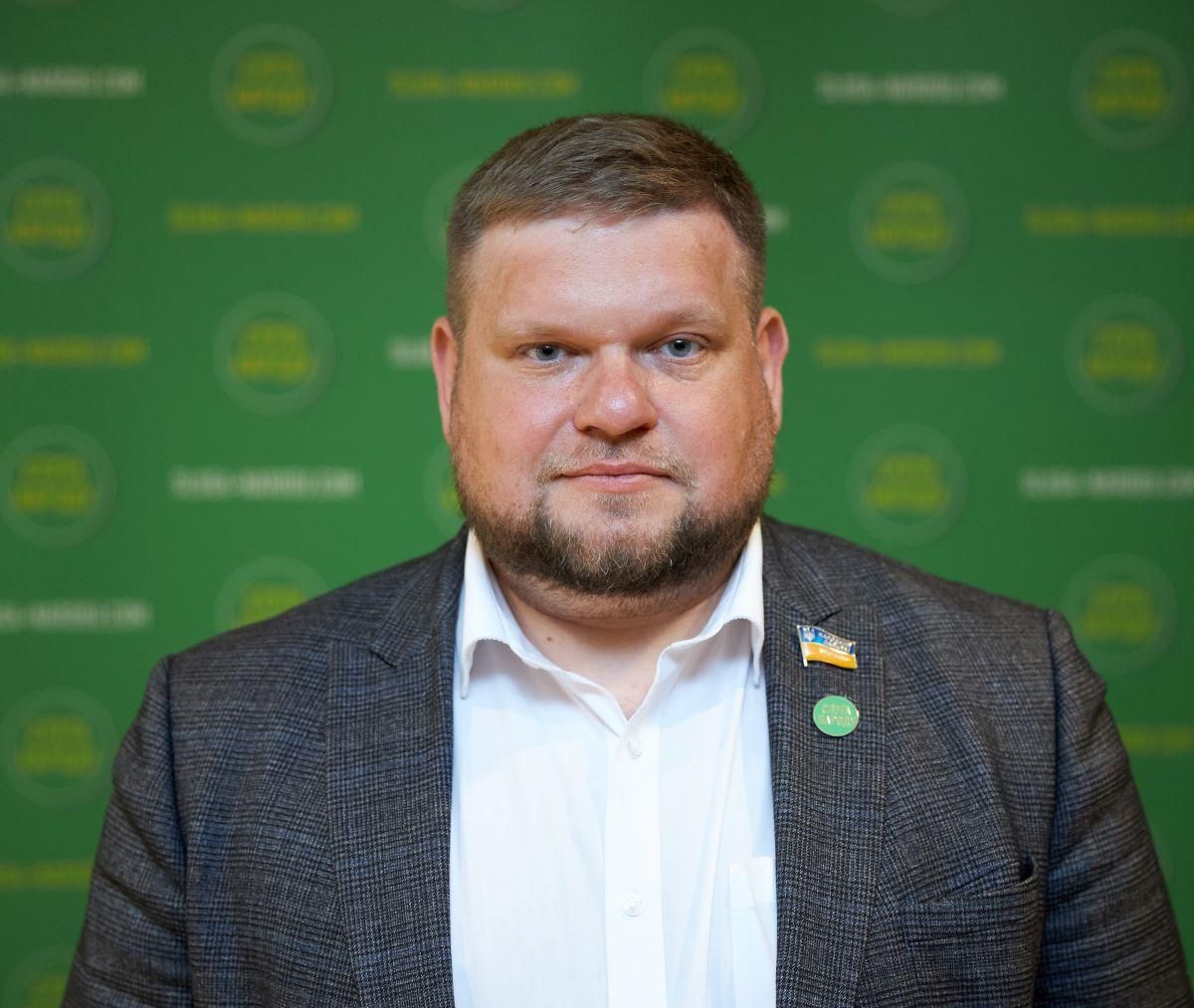 "Слуга"-миллионер Клочко ежемесячно получает из бюджета 20 тысяч гривен на жилье, – Bihus.Info "Слуга"-миллионер Клочко ежемесячно получает из бюджета 20 тысяч гривен на жилье, – Bihus.Info