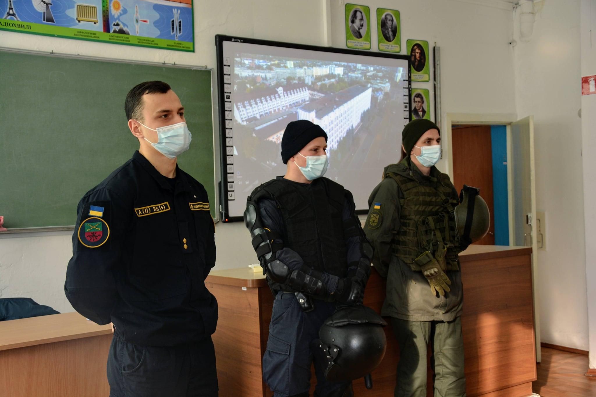 Из-за псевдоминирований в 4 городах в Запорожской области школы будут охранять нацгвардейцы