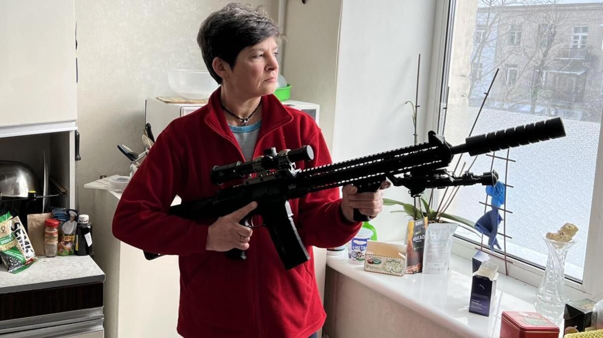 Издание The Times посвятило статью матери 3 детей из Украины, которая готова стрелять во врага