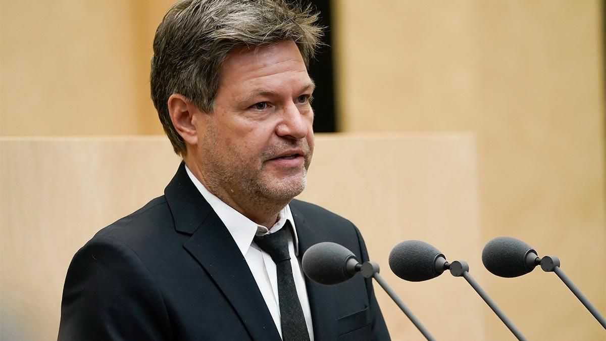 Германия о поставках оружия Украине: решение должно приниматься в рамках НАТО Германия о поставках оружия Украине: решение должно приниматься в рамках НАТО