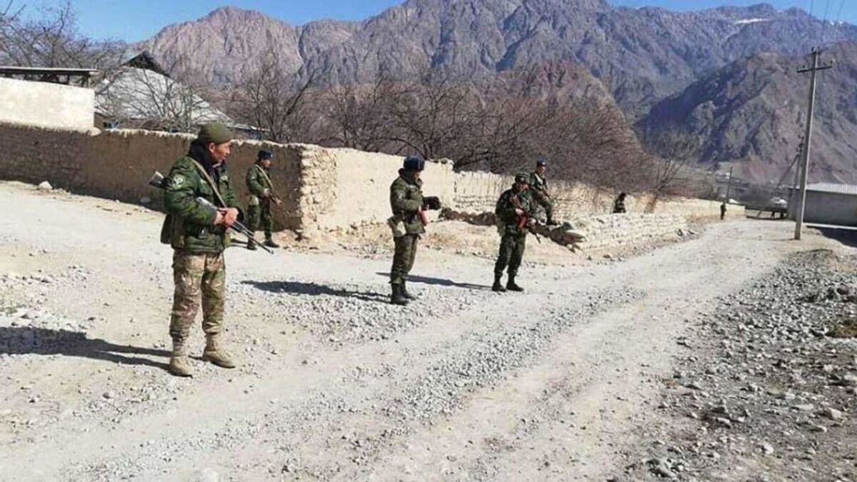 Стрельба на границе: Кыргызстан и Таджикистан стягивают дополнительные войска