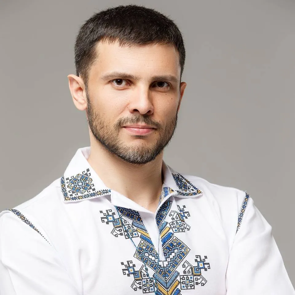 Дніпровський депутат поставив аватарку з прапорцем Росії Дніпровський депутат поставив аватарку з прапорцем Росії