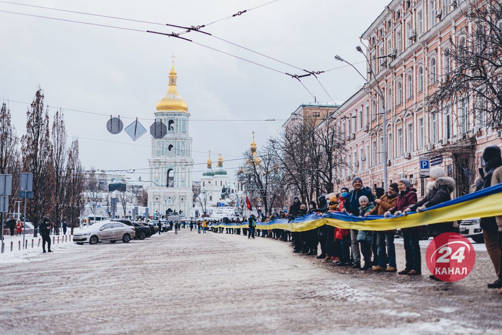 Киев праздничный и Киев обыденный: как за несколько недель кардинально изменился центр столицы Киев праздничный и Киев обыденный: как за несколько недель кардинально изменился центр столицы