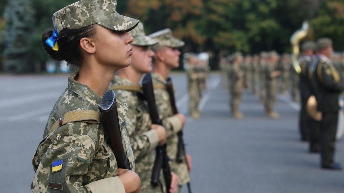 Міноборони скоротило кількість професій жінок, які підпадають під військовий облік - Україна новини - 24 Канал