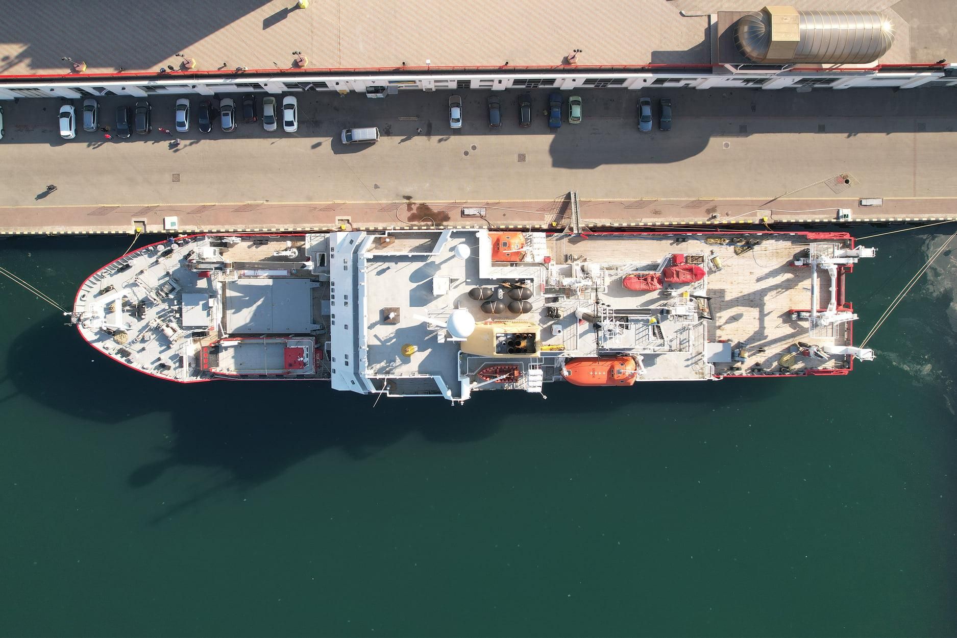 Украина – снова морское государство: ледокол "Ноосфера" впервые отправляется в Антарктиду Украина – снова морское государство: ледокол "Ноосфера" впервые отправляется в Антарктиду