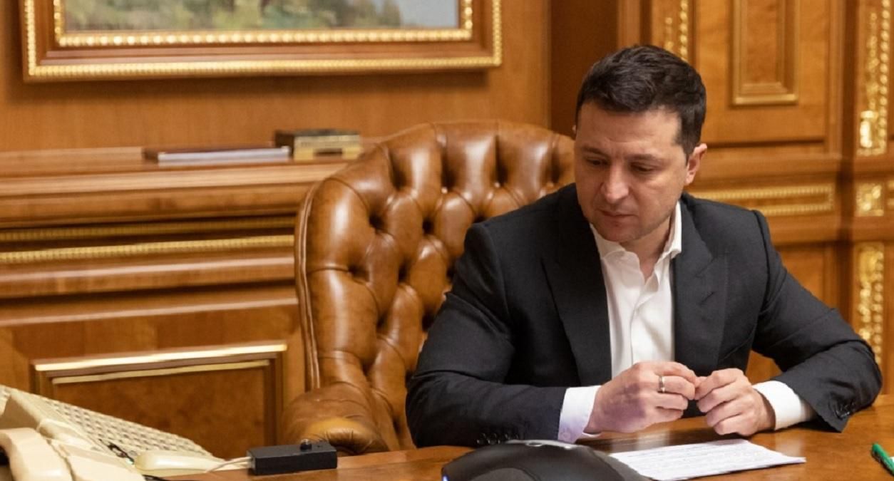 У нас что, в Киеве ездят танки, – Зеленский призвал не паниковать У нас что, в Киеве ездят танки, – Зеленский призвал не паниковать