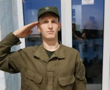 Противоречивые факты и закрытый гроб: родители говорят о загадочных смертях в части в Днепре 