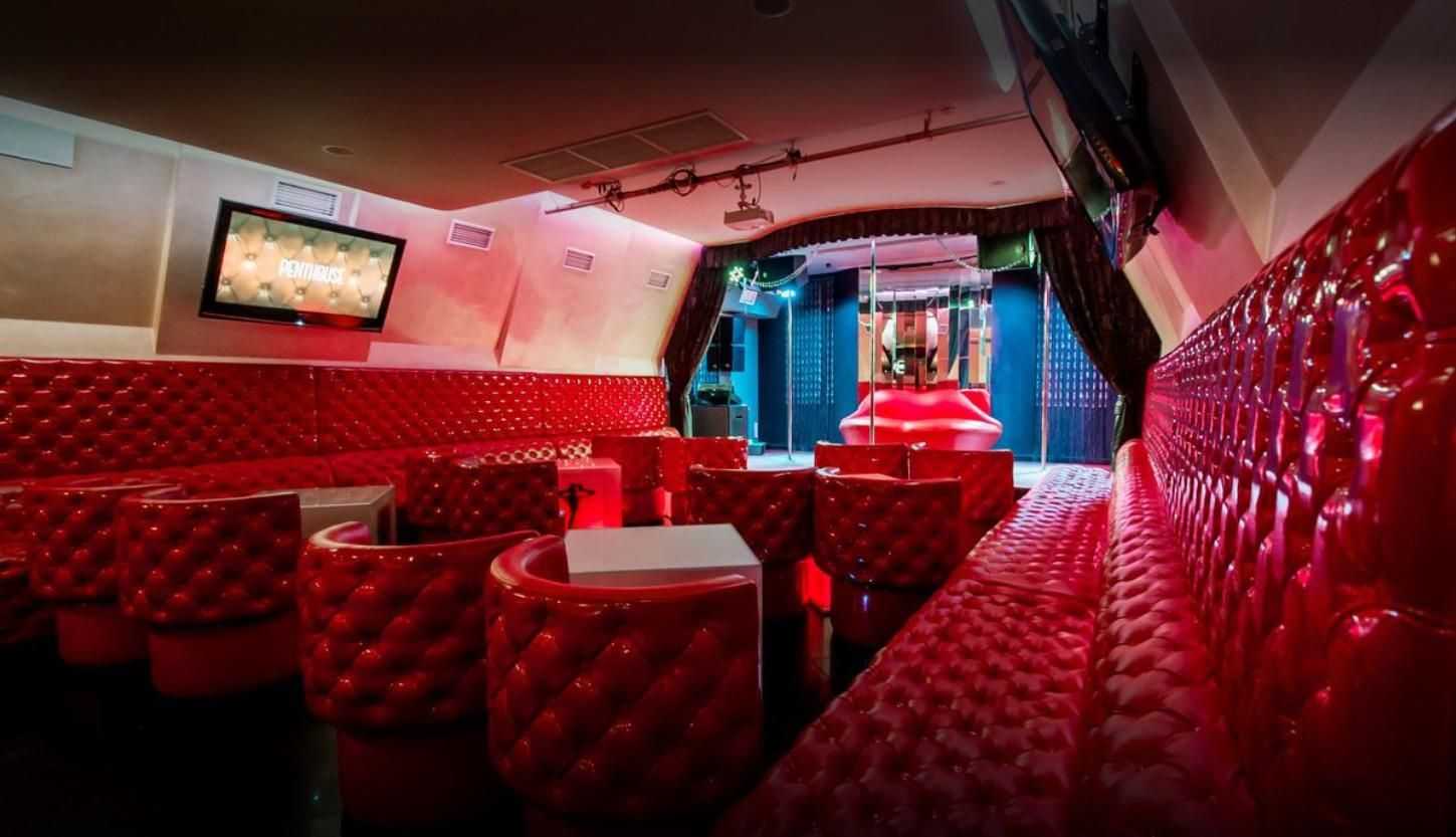 В Киеве вместо бомбоубежища работает стрип-клуб: уже готовы предоставить укрытие В Киеве вместо бомбоубежища работает стрип-клуб: уже готовы предоставить укрытие