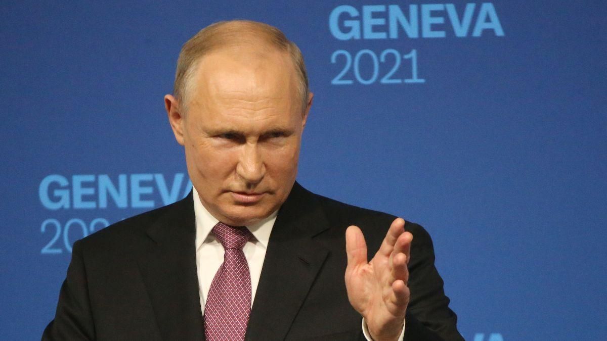 Путин хочет раздавать соцвыплаты жителям Донбасса, у которых российские паспорта