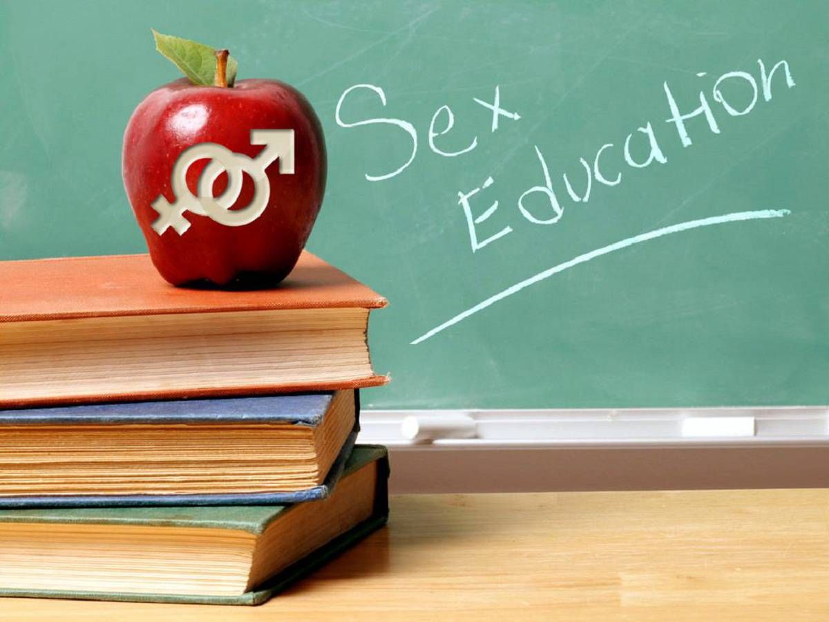 Як в українських школах розповідають про секс та успішні приклади, як це роблять за кордоном - Україна новини - Освіта