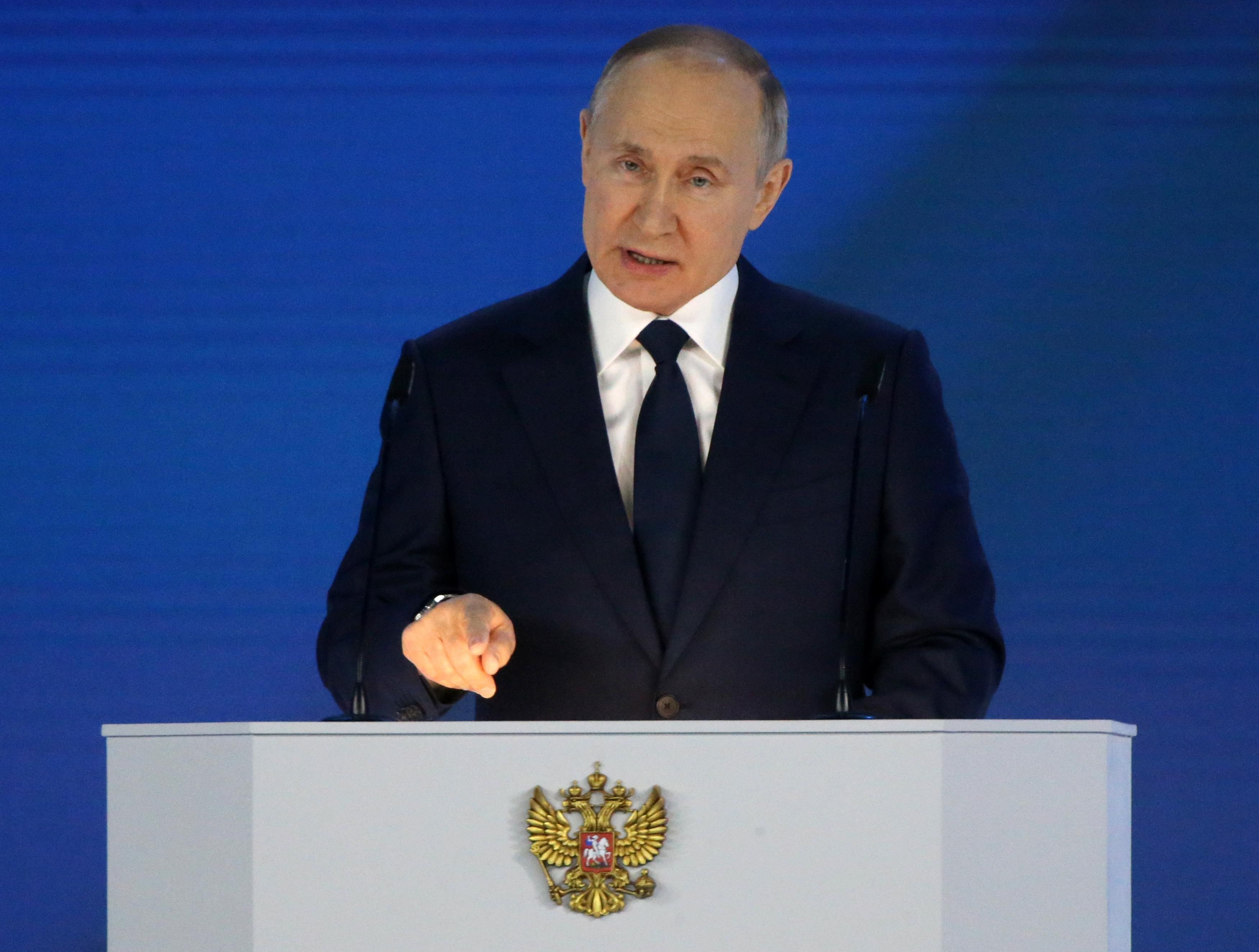 Россия жалуется, что ей "навязывают" войну против Украины