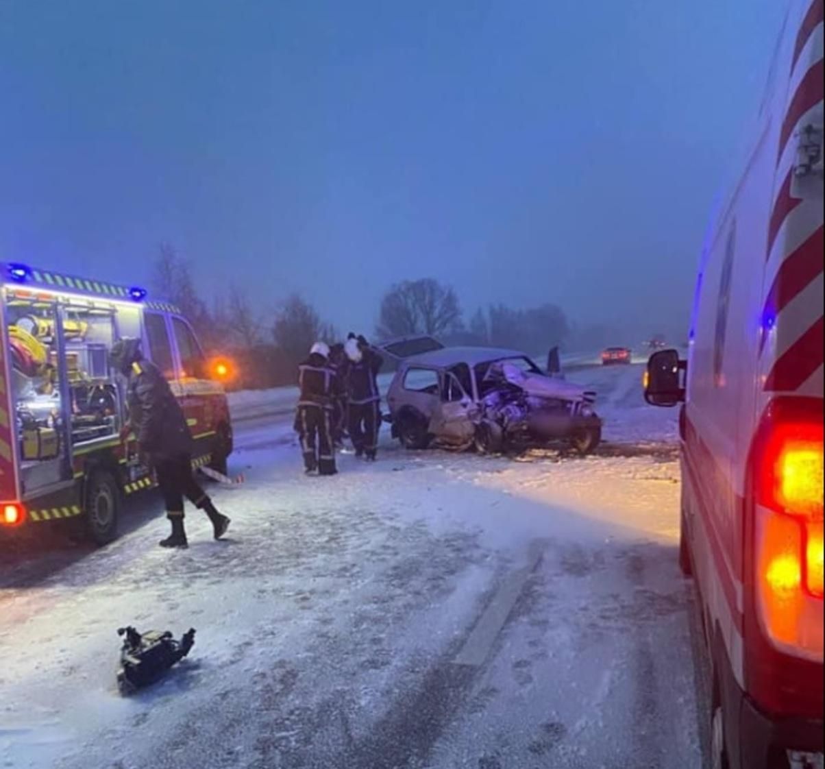 В аварии под Киевом погибла беременная женщина, ее муж сидел рядом