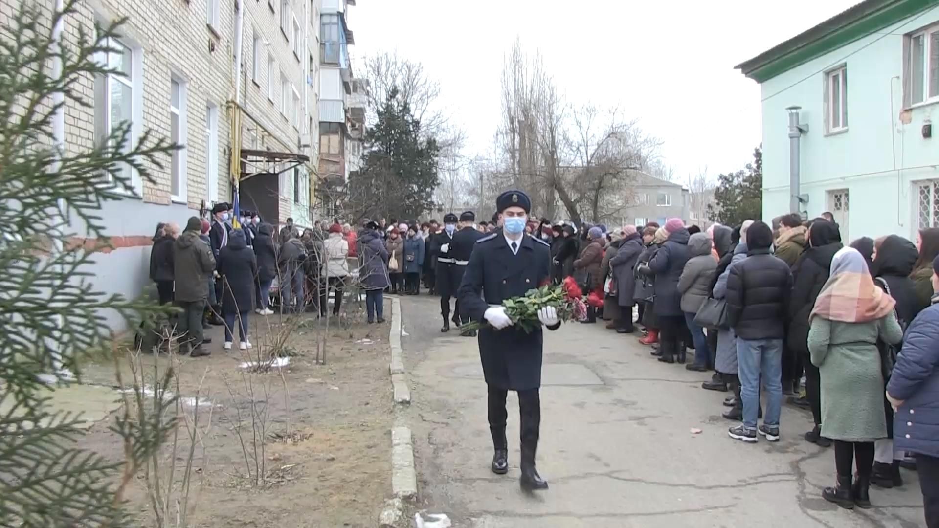 "Был хорошим человеком": близкие поделились воспоминаниями об убитых в Днепре нацгвардейцах