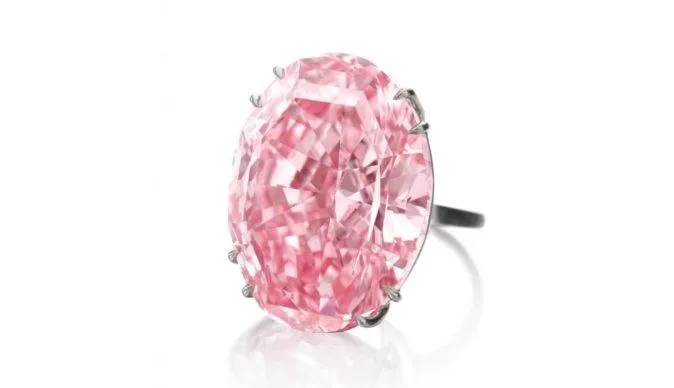 Прикраси, які кожен захоче приміряти: топ-5 найдорожчих ювелірних виробів у світі Прикраси, які кожен захоче приміряти: топ-5 найдорожчих ювелірних виробів у світі