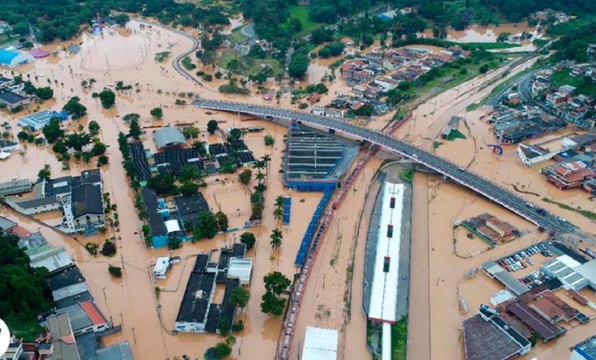 Бразилію накрили потужні зливи та зсуви: щонайменше 19 людей загинули - 24 Канал