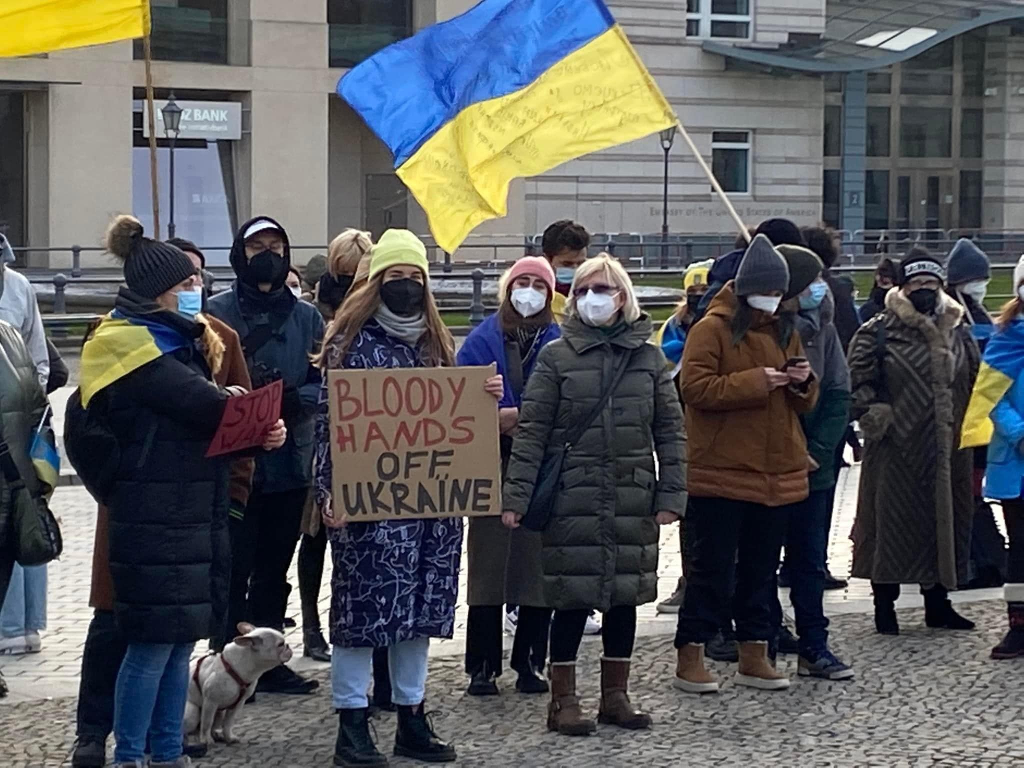 "Руки геть від України": в Берліні провели акцію протесту проти війни в Україні - Новини Росії і України - 24 Канал