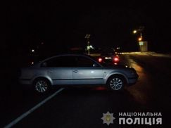 На Львівщині автомобіль переїхав на смерть чоловіка, який лежав на дорозі