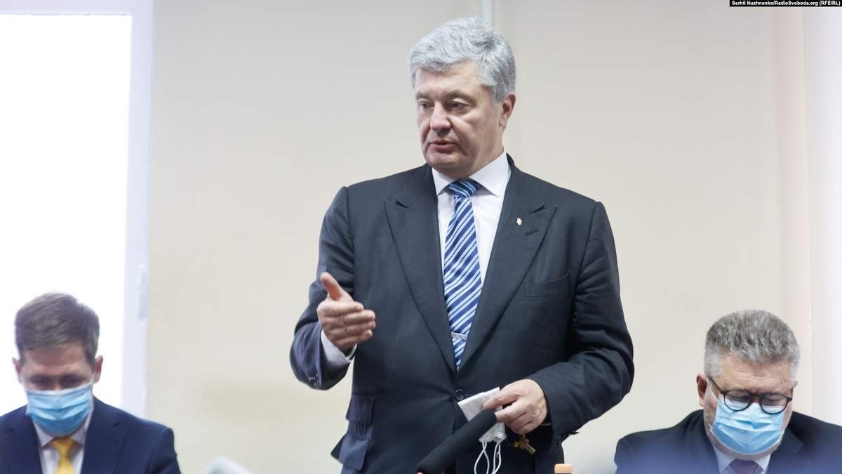 Отказался давать показания: Порошенко пришел на допрос в ГБР Отказался давать показания: Порошенко пришел на допрос в ГБР