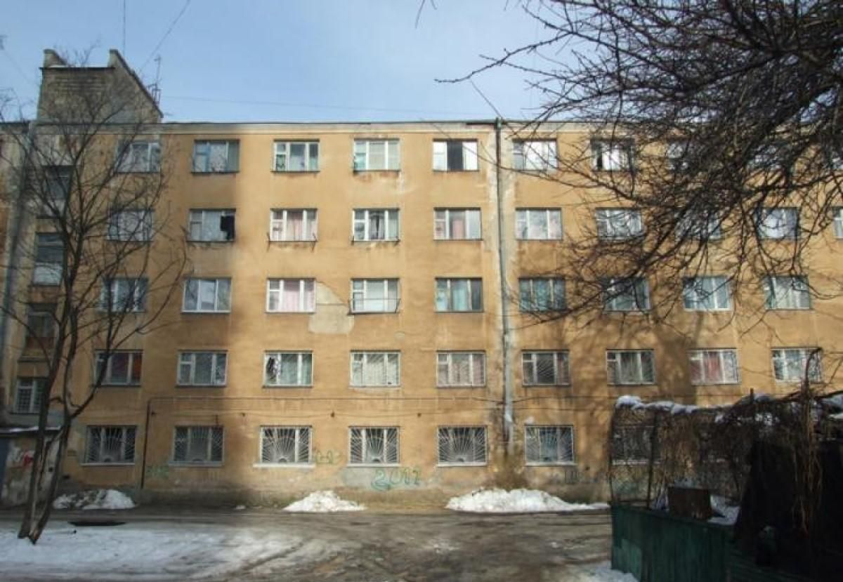 Студенты Одесского университета показали ужасные условия в общежитии: видео