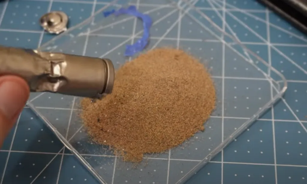 Пісок усередині повербанка Пісок усередині повербанка