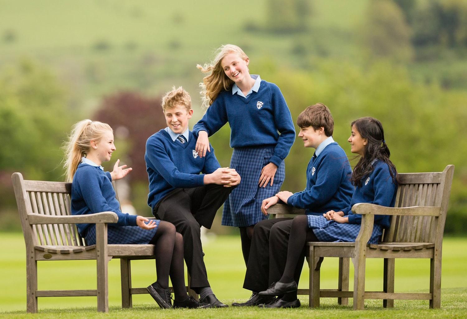 Украинские школьники могут бесплатно поступить в зарубежные школы и университеты Украинские школьники могут бесплатно поступить в зарубежные школы и университеты