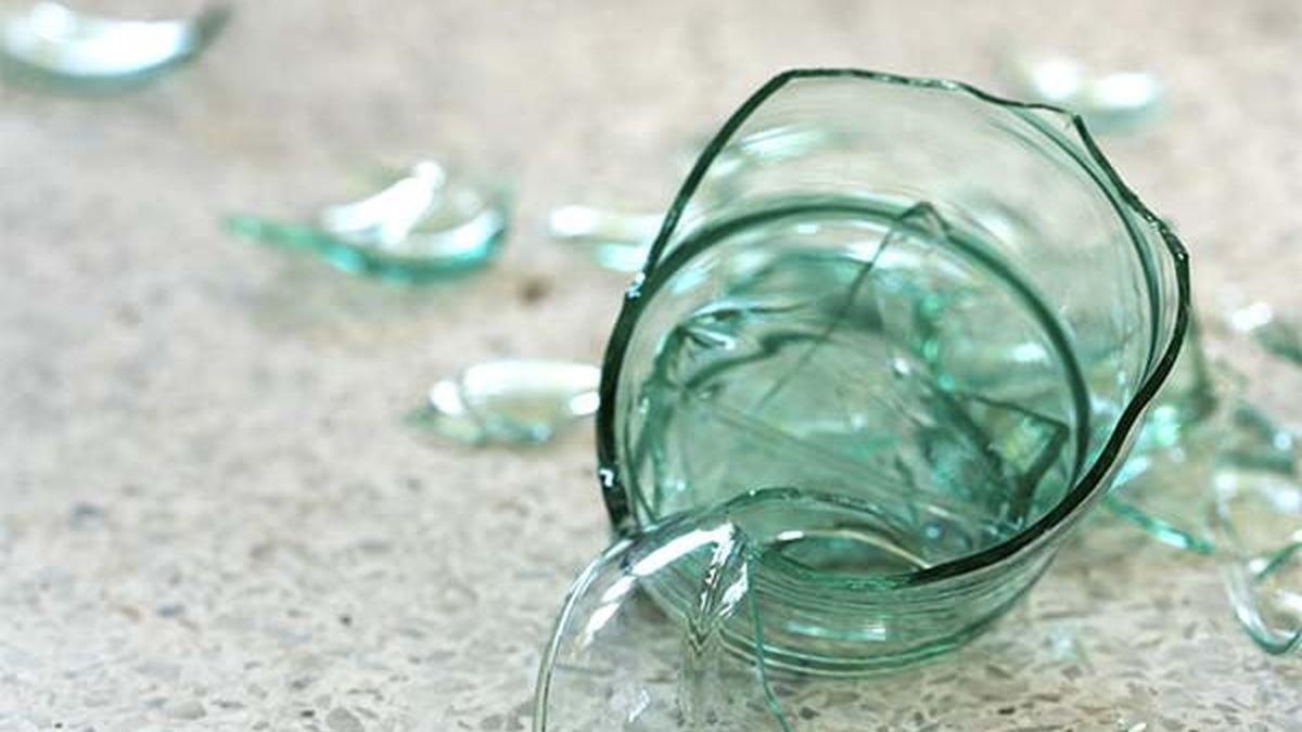 На Київщині чоловік отримав смертельну травму від падіння банки з огірками - Київ На Київщині чоловік отримав смертельну травму від падіння банки з огірками - Київ