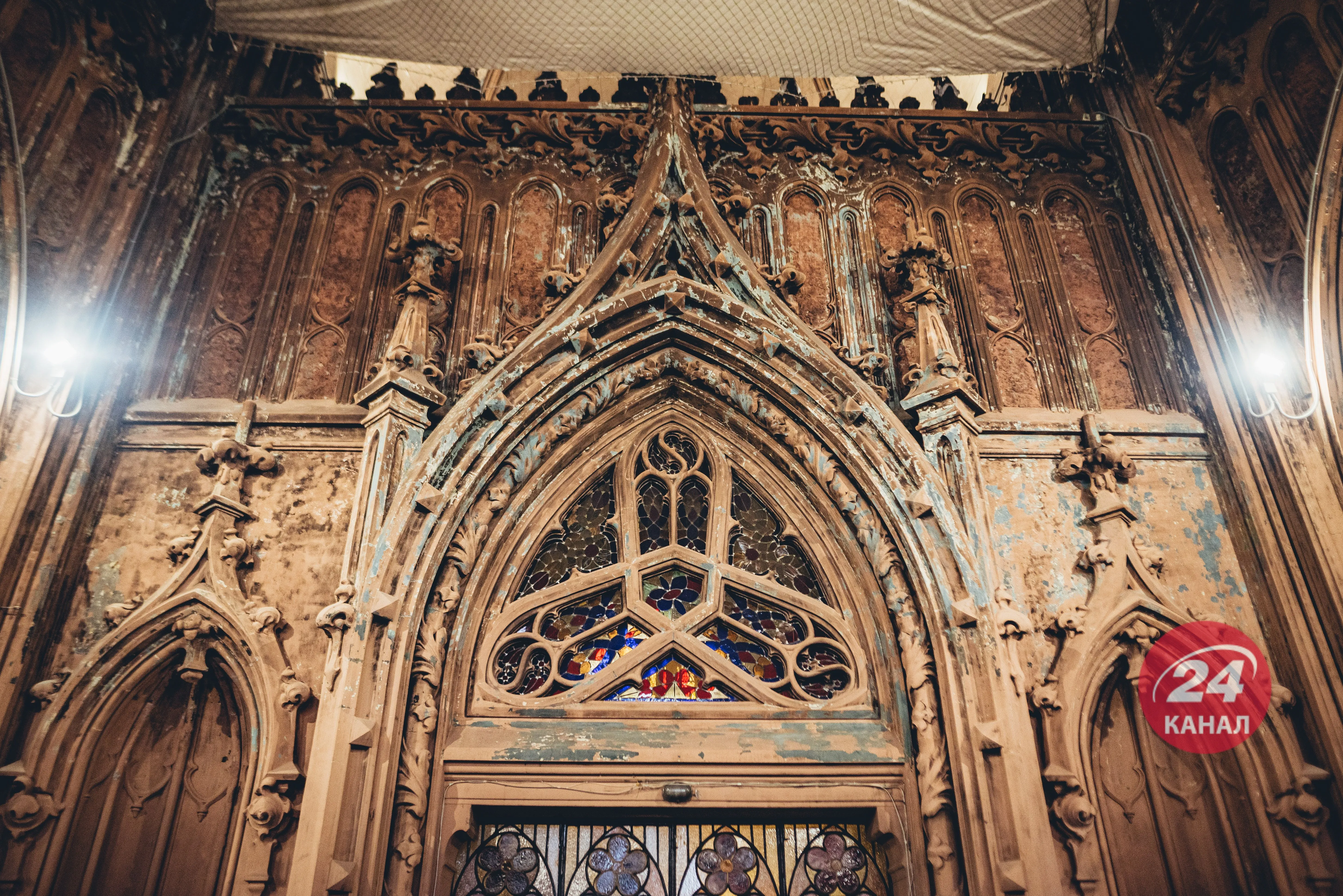 Костел святого Миколая у Києві, як виглядає храм всередині після протиаварійних робіт Костел святого Миколая у Києві, як виглядає храм всередині після протиаварійних робіт