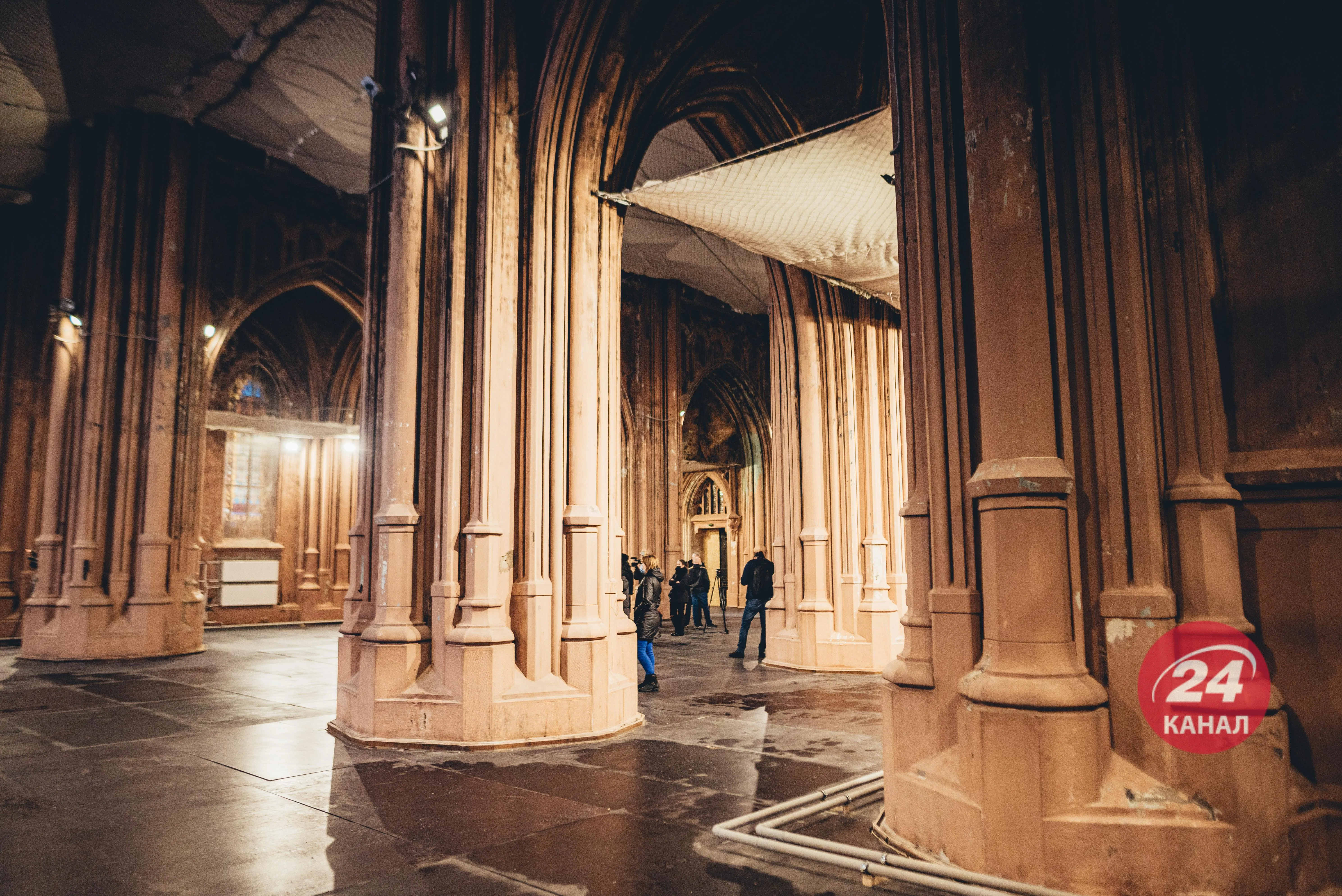 Костел святого Миколая у Києві, як виглядає храм всередині після протиаварійних робіт Костел святого Миколая у Києві, як виглядає храм всередині після протиаварійних робіт