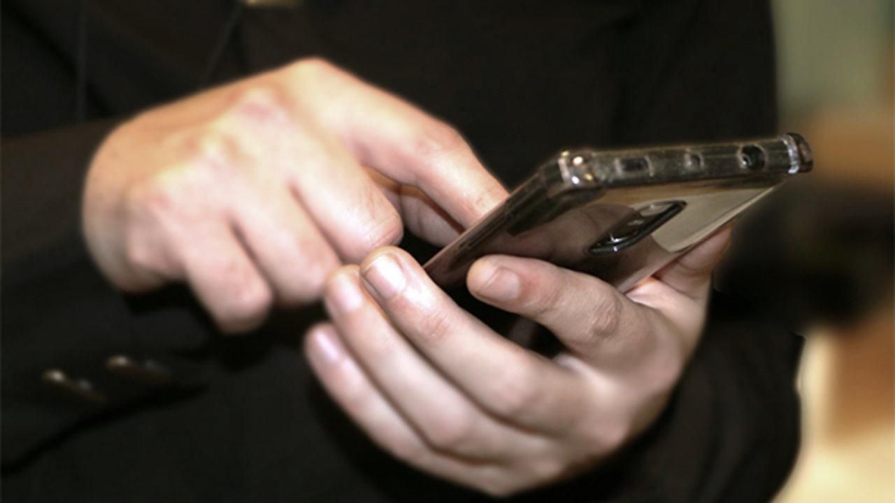 Хотел пошутить: школьника из Днепра задержали за фейковое минирование Хотел пошутить: школьника из Днепра задержали за фейковое минирование