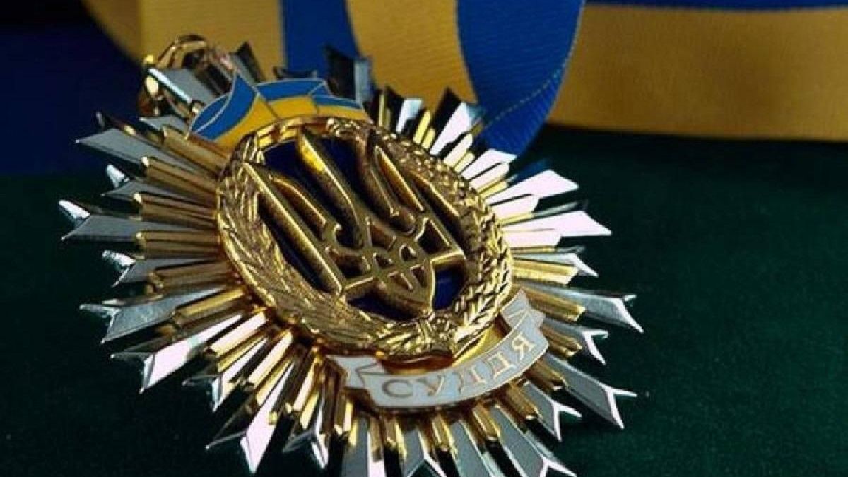 Судье, которая лишала майдановцев водительских прав, объявили о подозрении Судье, которая лишала майдановцев водительских прав, объявили о подозрении