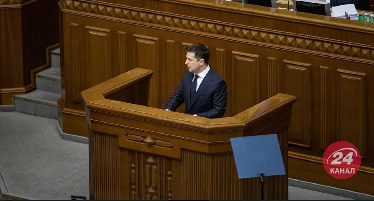 Зеленский подписал указ о переходе на профессиональную армию Зеленский подписал указ о переходе на профессиональную армию