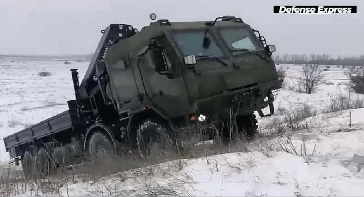 ВСУ показали испытания нового шасси для ракетной установки "Нептун": впечатляющее видео ВСУ показали испытания нового шасси для ракетной установки "Нептун": впечатляющее видео