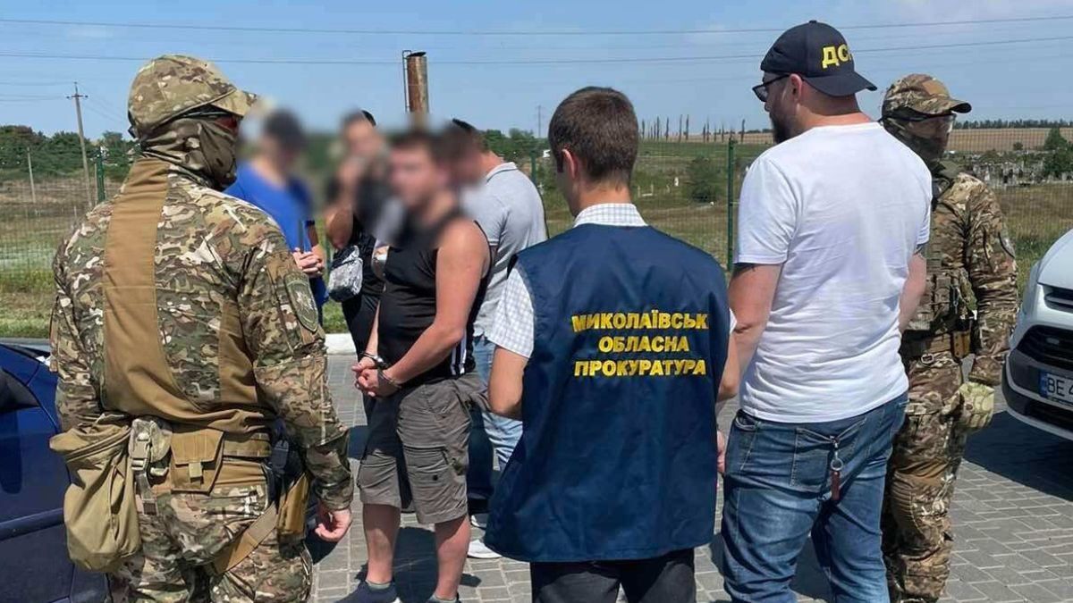 "Продажа" должности председателя Николаевской ОГА: трех человек будут судить за мошенничество "Продажа" должности председателя Николаевской ОГА: трех человек будут судить за мошенничество