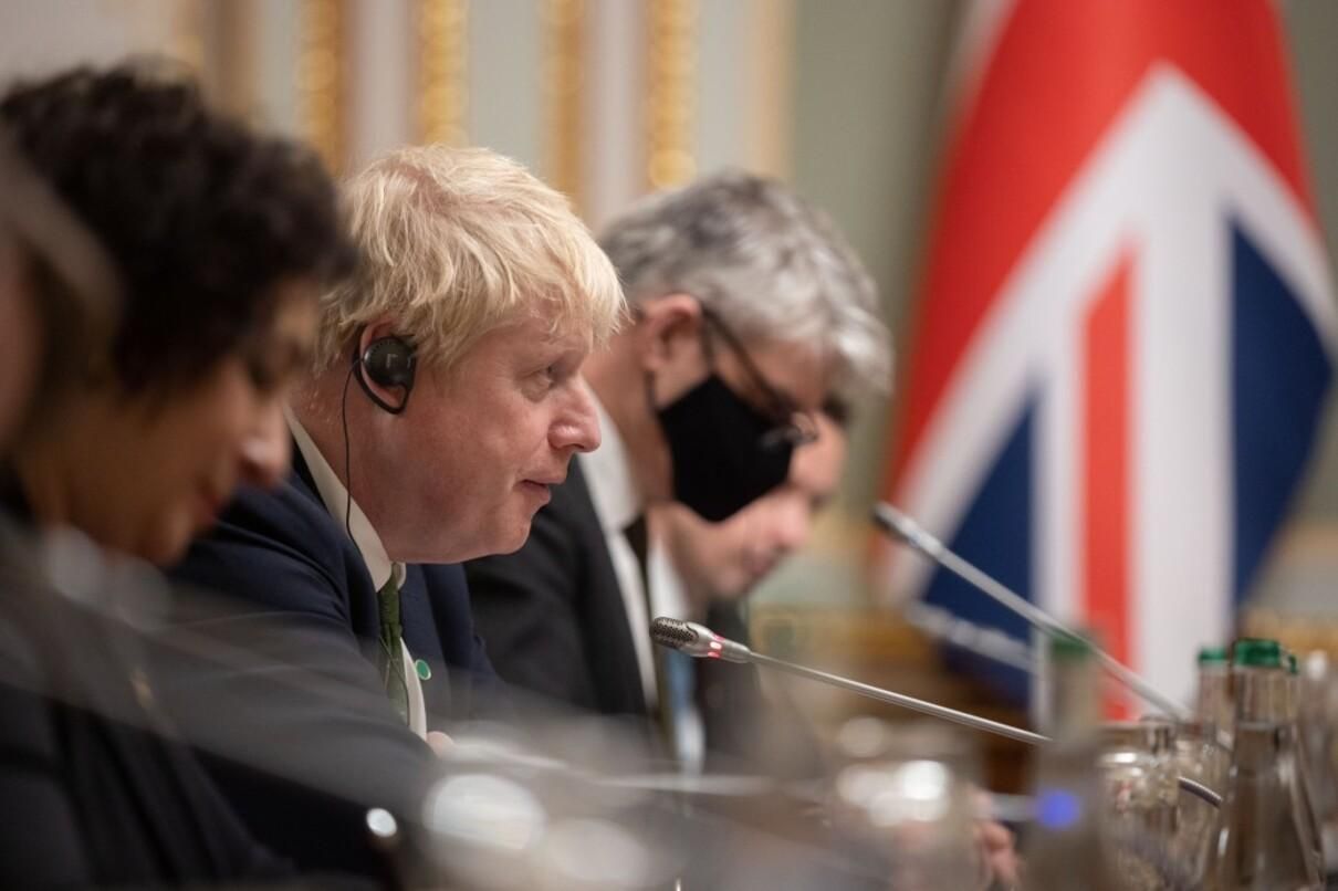 Активуємо в ту ж хвилину, як нога російського солдата вступить в Україну, – Джонсон про санкції - 24 Канал Активуємо в ту ж хвилину, як нога російського солдата вступить в Україну, – Джонсон про санкції - 24 Канал