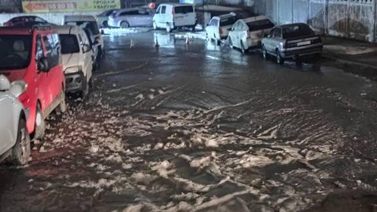 В Киеве произошел масштабный прорыв шлакоотвала Дарницкой ТЭЦ: видео с места В Киеве произошел масштабный прорыв шлакоотвала Дарницкой ТЭЦ: видео с места