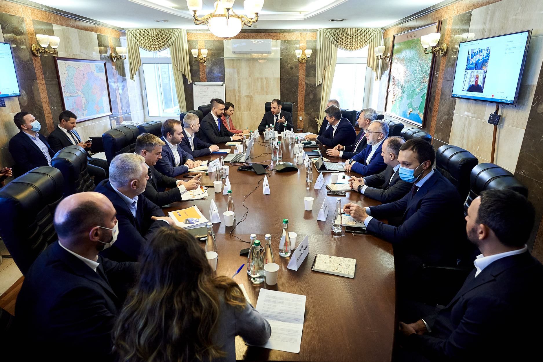 Наблюдательный совет "Укрзализныци" выбрал себе руководителя Наблюдательный совет "Укрзализныци" выбрал себе руководителя