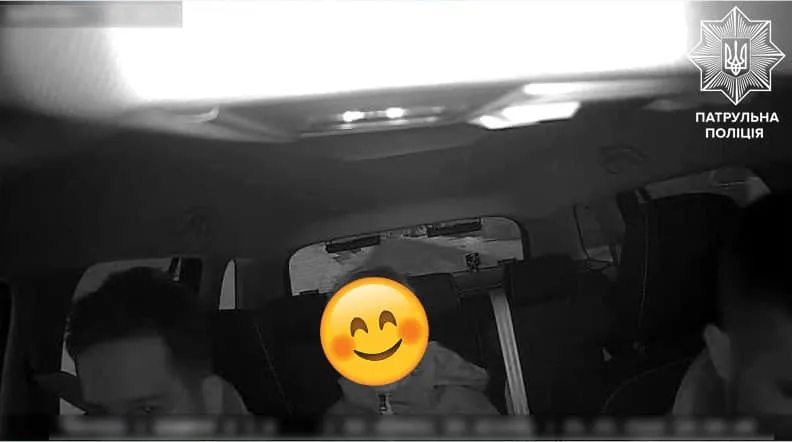 Дитина, поліцейські, гостомель Дитина, поліцейські, гостомель