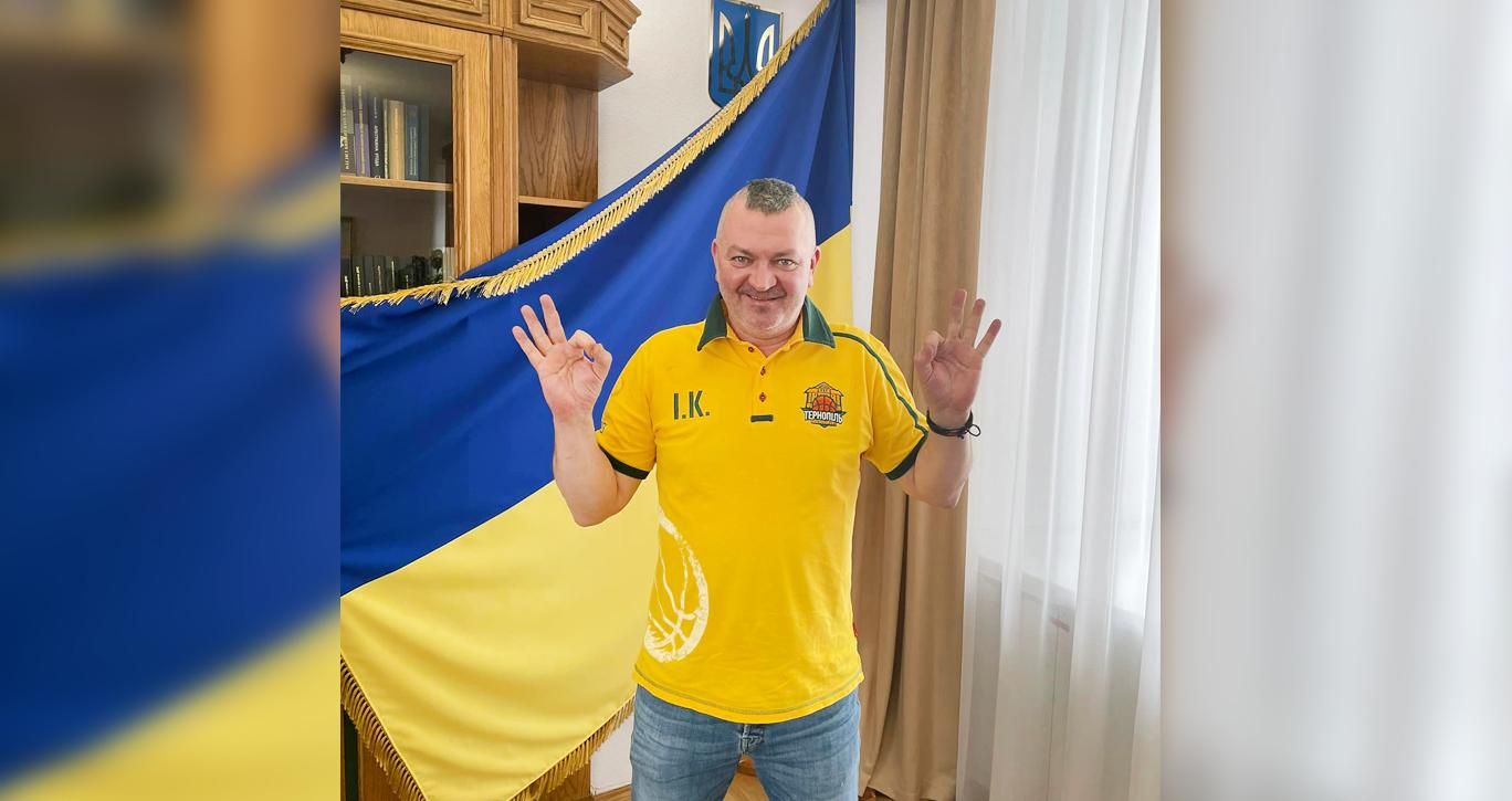 С ирокезом и в джинсах: подал в отставку руководитель львовской налоговой Комендат С ирокезом и в джинсах: подал в отставку руководитель львовской налоговой Комендат