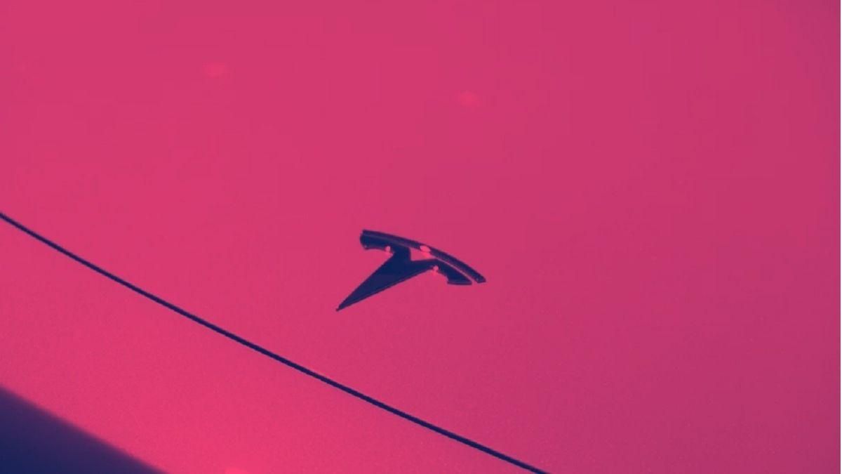 Небезпечний баг: електромобілі Tesla почали частіше гальмувати без причини - Новини технологій - Техно Небезпечний баг: електромобілі Tesla почали частіше гальмувати без причини - Новини технологій - Техно