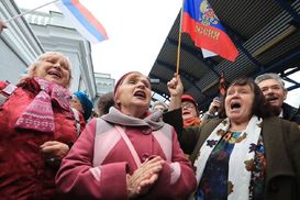 Почему россияне все прощают власти