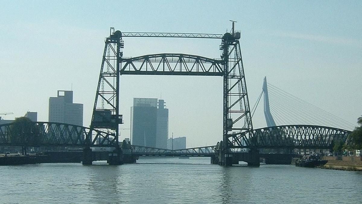 Міст De Hef частково демонтують заради нової супер'яхти Джеффа Безоса