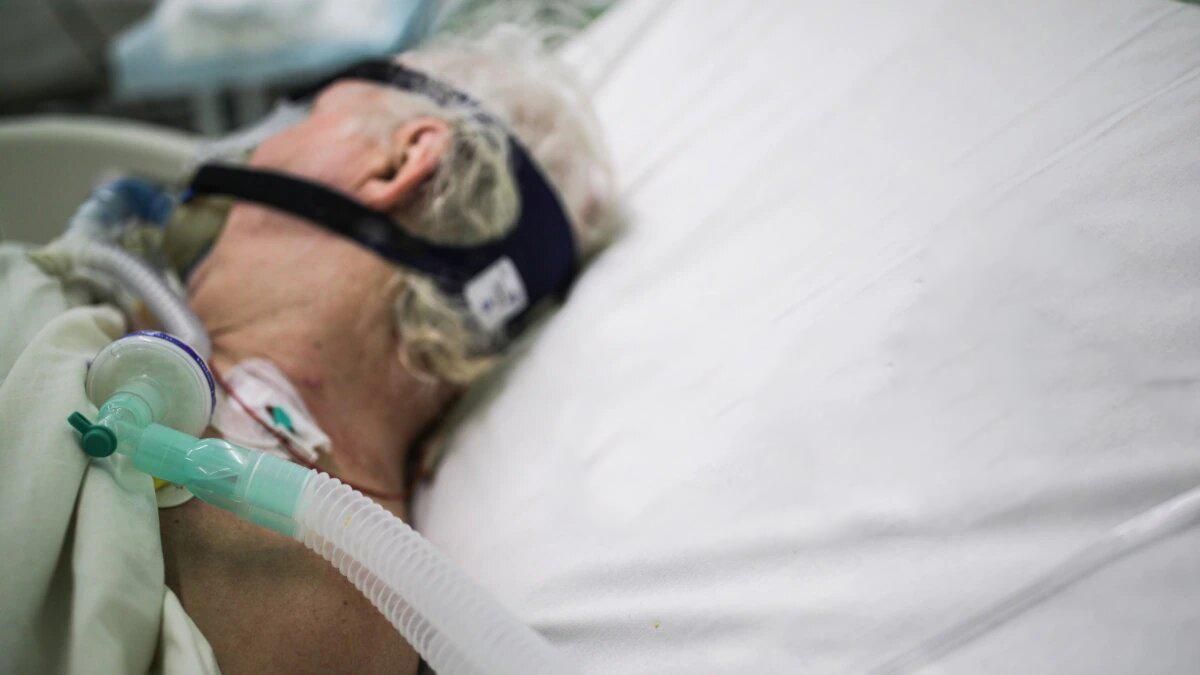 Дідусь провалився в шахту ліфта лікарні на Дніпропетровщині: у поліції розповіли деталі - Дніпро Дідусь провалився в шахту ліфта лікарні на Дніпропетровщині: у поліції розповіли деталі - Дніпро